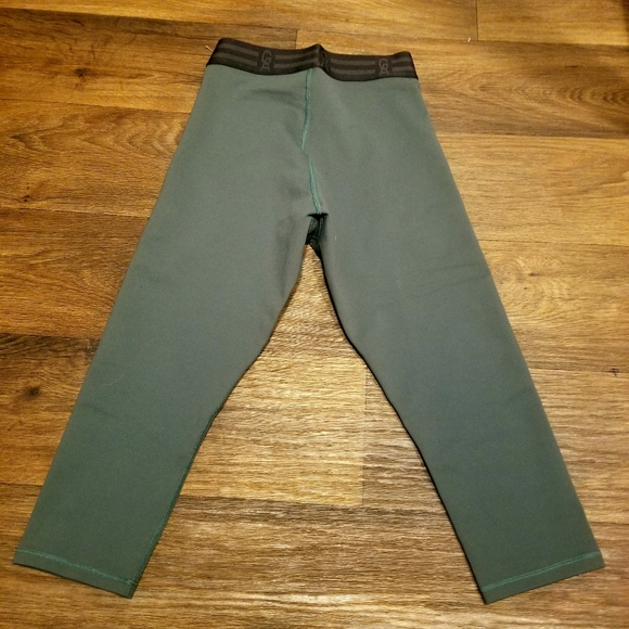 Good American Olive Capri Activewear Leggings - Picture 4 of 5
